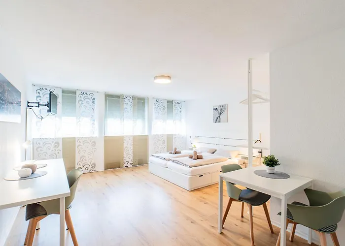 Modern Und Renoviert Appartement